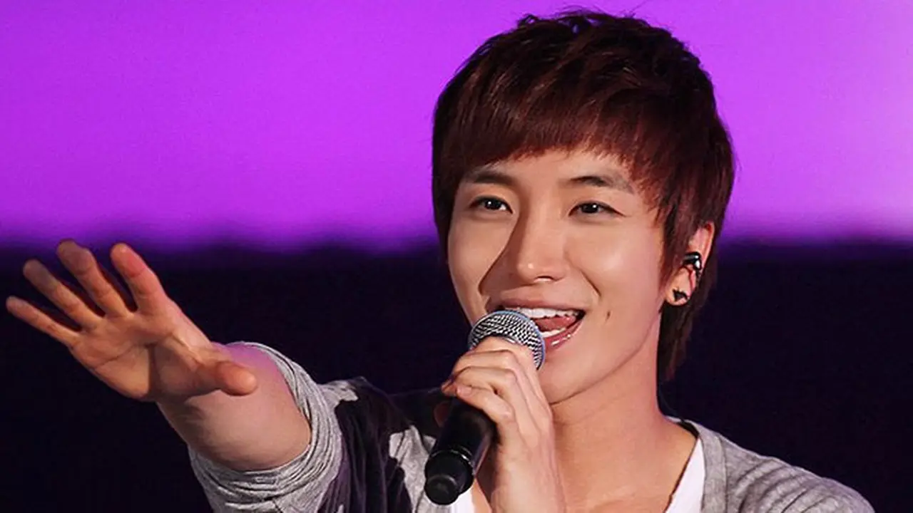 leeteuk-131129b.jpg