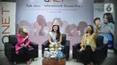 (ki-ka) Moderator Karla Nelwan, Miss Tourism International 2021 Jessy Silana Wongsodiharjo dan Travel Vlogger Jovita Ayu dalam talkhsow dengan Komunitas Indonesian Social Blogpreneuer, di Jakarta (14/3/2022). Talkshow dalam rangka Hari Perempuan Internasional yang diselenggarakan QNET.(Liputan6.com)