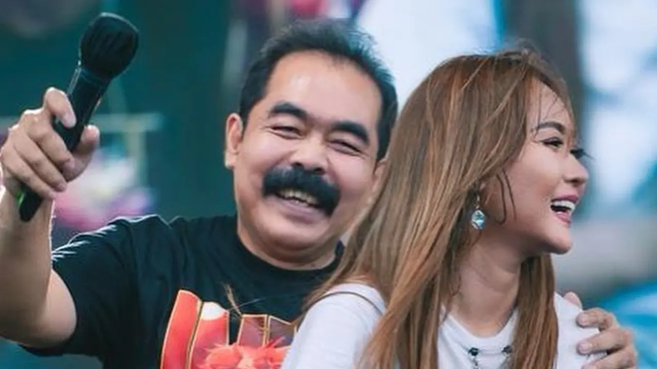 Hampir 28 Tahun Bersama, Ini Momen Inul Daratista Ajak Adam Suseno Manggung