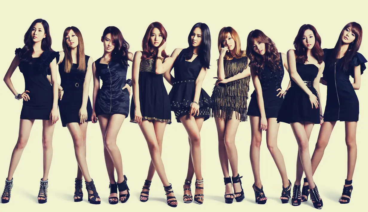 Dibalik wajahnya yang cantik, ternyata Taeyeon SNSD punya kebiasaan tidur sambil berjalan. Bahkan ia bisa menyapa tembok dan benda mati lainnya. (Foto: Allkpop.com)