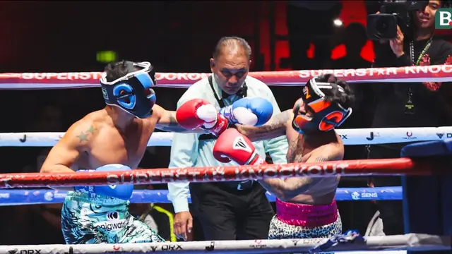 Potret Onadio Leonardo tanding tinju lawan Bobby Saputra