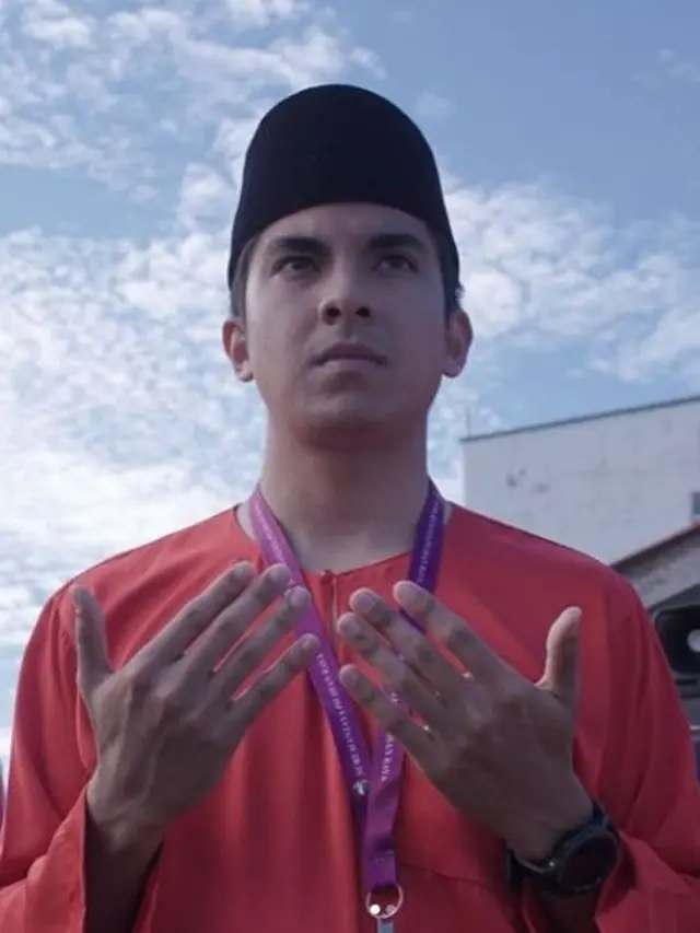 Nge-Vlog Bareng Jokowi, Intip Ketampanan Menteri Termuda Malaysia