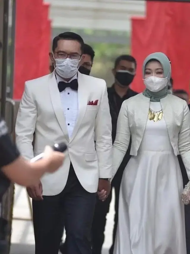 6 Potret Selebriti yang Hadiri Ngunduh Mantu Lesty-Billar, Ada Ridwan Kamil