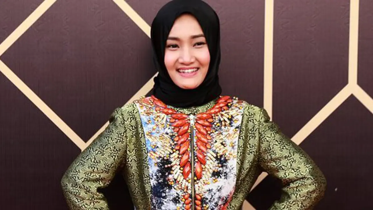 Fatin punya rahasia rawat rambut berhijab agar sehat/copyright: KapanLagi.com