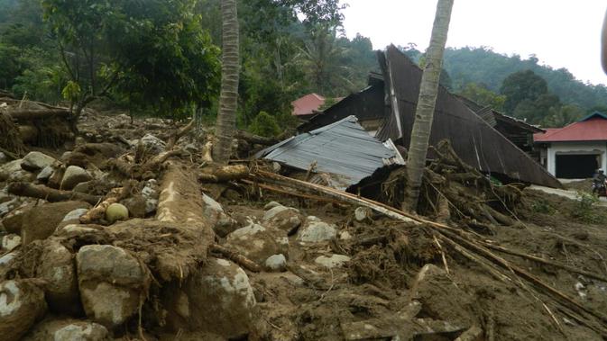 Kondisi rumah korban banjir bandang Solok Selatan, Sumatera Barat. (Liputan6.com/Novia Harlina)