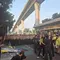 BEM UI Demo di Mabes Polri, Bawa Karangan Bunga