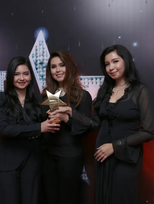 Tetapi, tak bisa ia mungkiri bahwa karya-karya ayahnya merupakan salah satu lagu populer Indonesia sepanjang masa. (Andy Masela/Bintang.com)