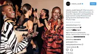 Apa alasan rumah mode Roberto Cavalli gabungkan fashio show koleksi busana pria dan wanita kali ini? (foto: instagram/ @roberto_cavalli)