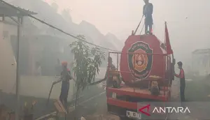 Permukiman Dekat Bandara Syamsudin Noor Dikepung Asap Kebakaran Hutan