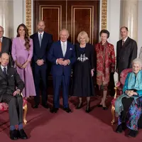 Kate Middleton di Momen Spesial 100 Tahun Queen Elizabeth II bersama keluarga kerjaan Inggris lainnya. [@princeandprincessofwales]