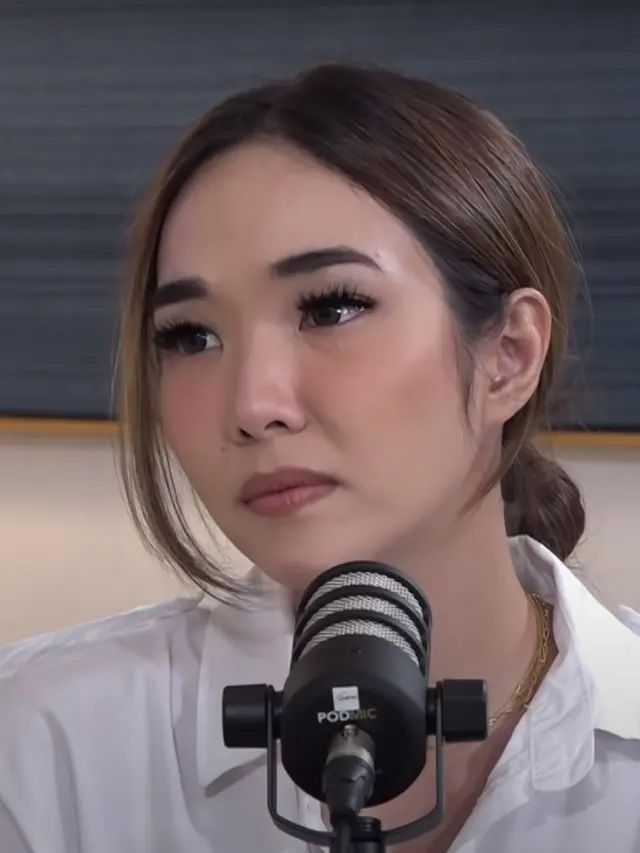 Gisel Unggah Foto Menangis Sambil Menuliskan Kalimat Pilu - ShowBiz ...