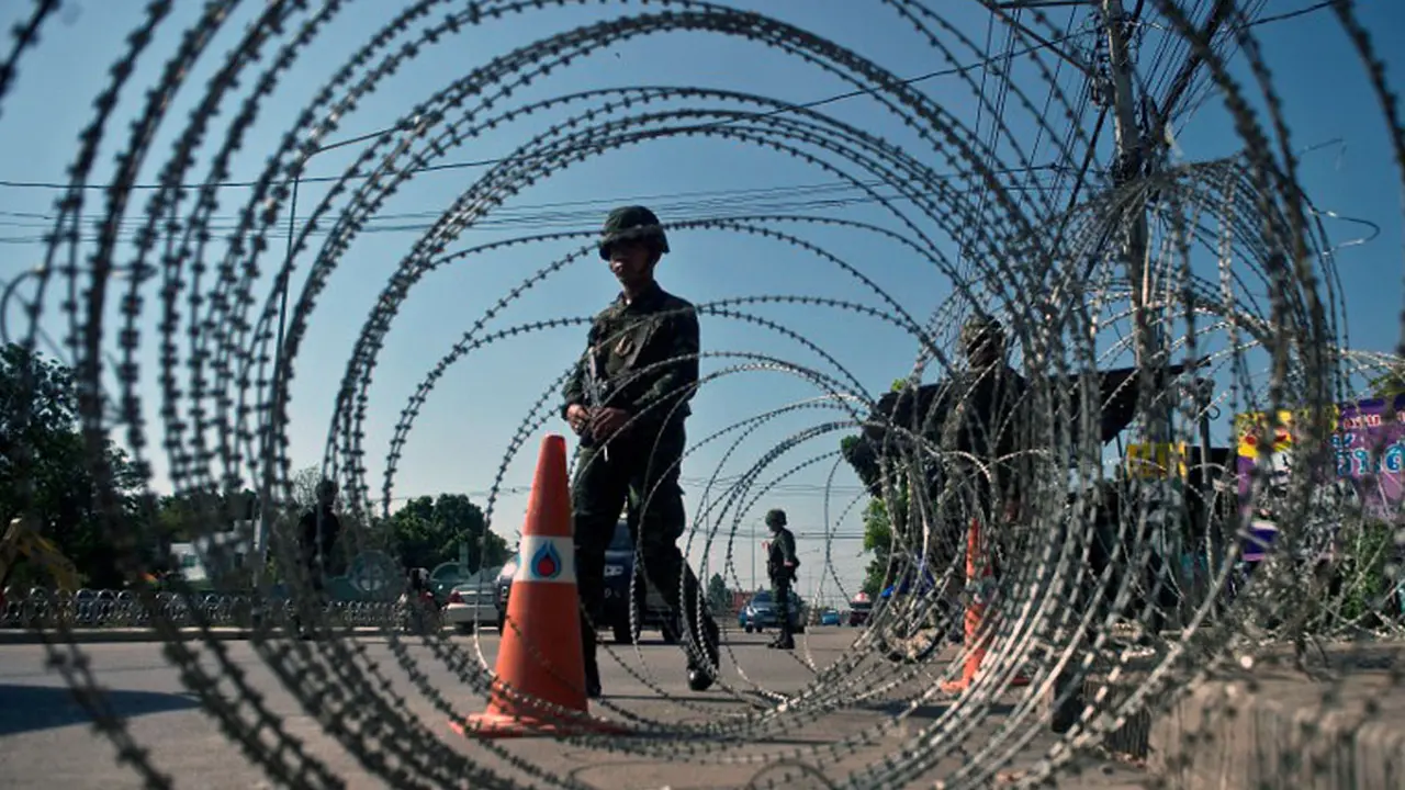 Belum Kondusif, Militer Thailand Terus Berjaga
