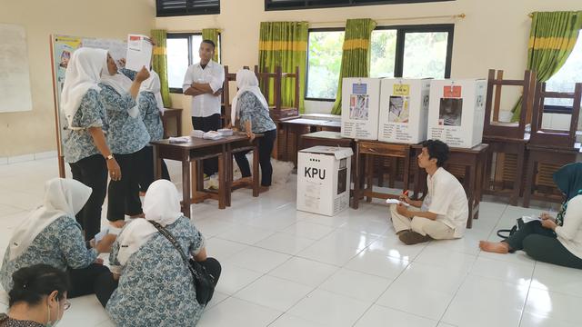 Warga Komplek Kopassus di kawasan Cijantung, Jakarta Timur mayoritas memilih Pasangan Calon Presiden Prabowo Subianto dan Calon Wakil Presiden Sandiaga Uno.