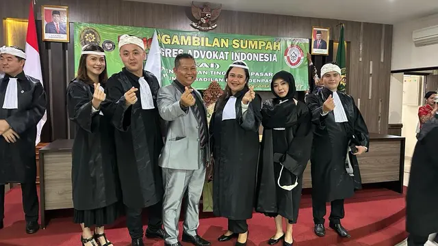 Beby Sexyola saat menghadiri Kongres Advokat Indonesia (KAI) yang berada di Bali
