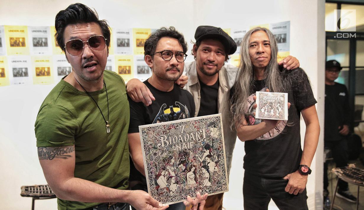 Foto 15 Tahun Disimpan Naif Akhirnya Rilis Single Berubah Showbiz Liputan6 Com
