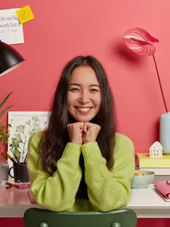 Personal branding di dunia digital bukan cuma soal terlihat aktif di media sosial. (Foto/Dok: Magnific)