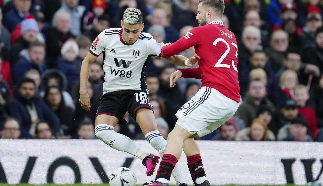 Berkat hasil ini, Man United pun berhak melenggang ke babak semifinal untuk menghadapi Brighton di Wembley. (AP Photo/Jon Super)