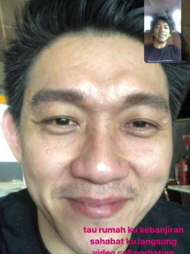 Ifan Seventeen menghubungi Rian D'Masiv. (Foto: Dok. Instagram @rianekkypradipta)