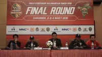 Sesi konferensi pers menjelang pertandingan final Piala Gubernur Kaltim antara Arema vs Sriwijaya FC. (Bola.com/Iwan Setiawan).