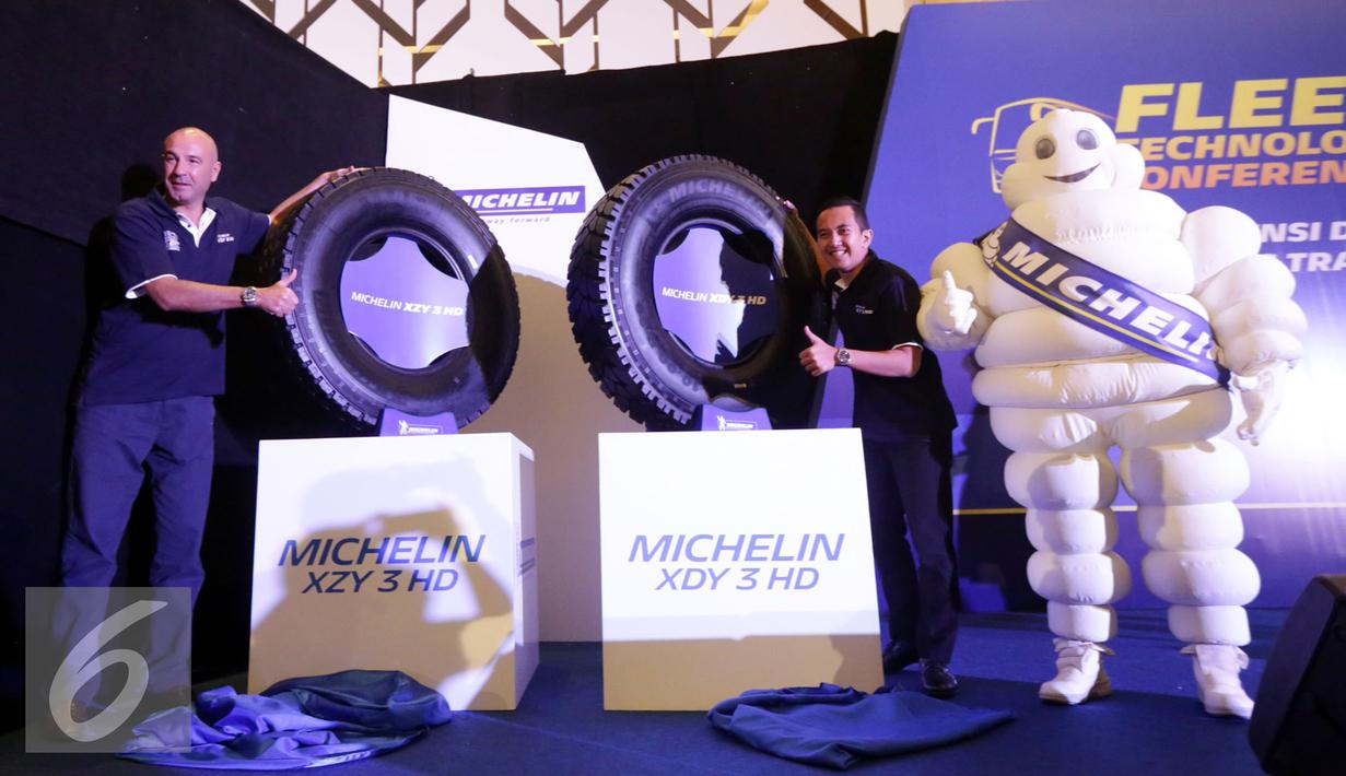 Peluncuran Michelin XZY 3HD dan Michelin XDY 3HD di Jakarta, , Senin (16/5). Produk ini hadir untuk memenuhi kebutuhan para pemilik armada truk terhadap ban yang memiliki daya tahan lebih lama (Liputan6.com/Angga Yuniar)