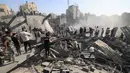 Seperti diketahui, wilayah Khan Younis di Jalur Gaza Selatan menjadi lokasi penampungan pengungsi Palestina. (MAHMUD HAMS/AFP)