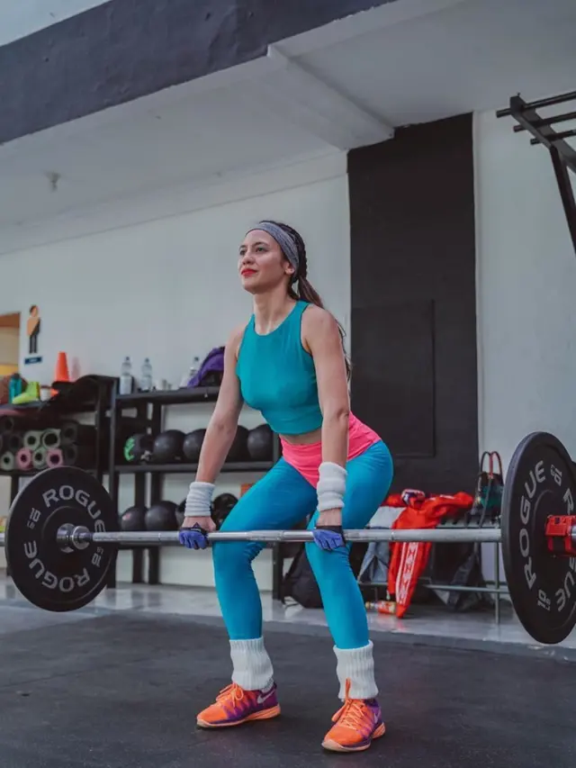 6 Potret Terbaru Pevita Pearce yang Makin Berotot, Dikritik Netizen