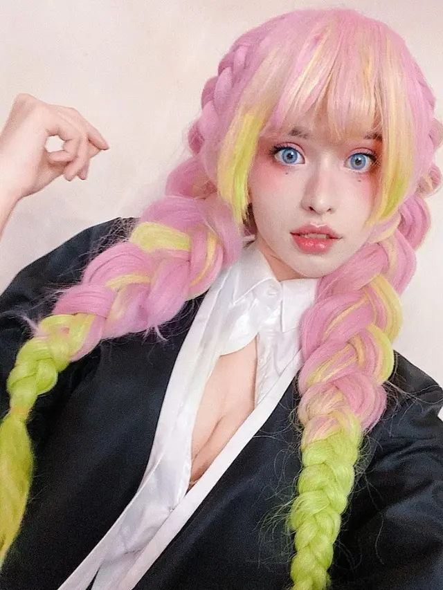 Potret Karina Coser Saat Cosplay, Suaminya Meninggal Tewas Terseret Ombak di Bali