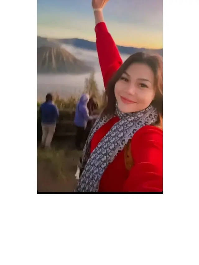 7 Potret DJ Katty Butterfly dan Anak Liburan ke Gunung Bromo, Mengaku Kagum
