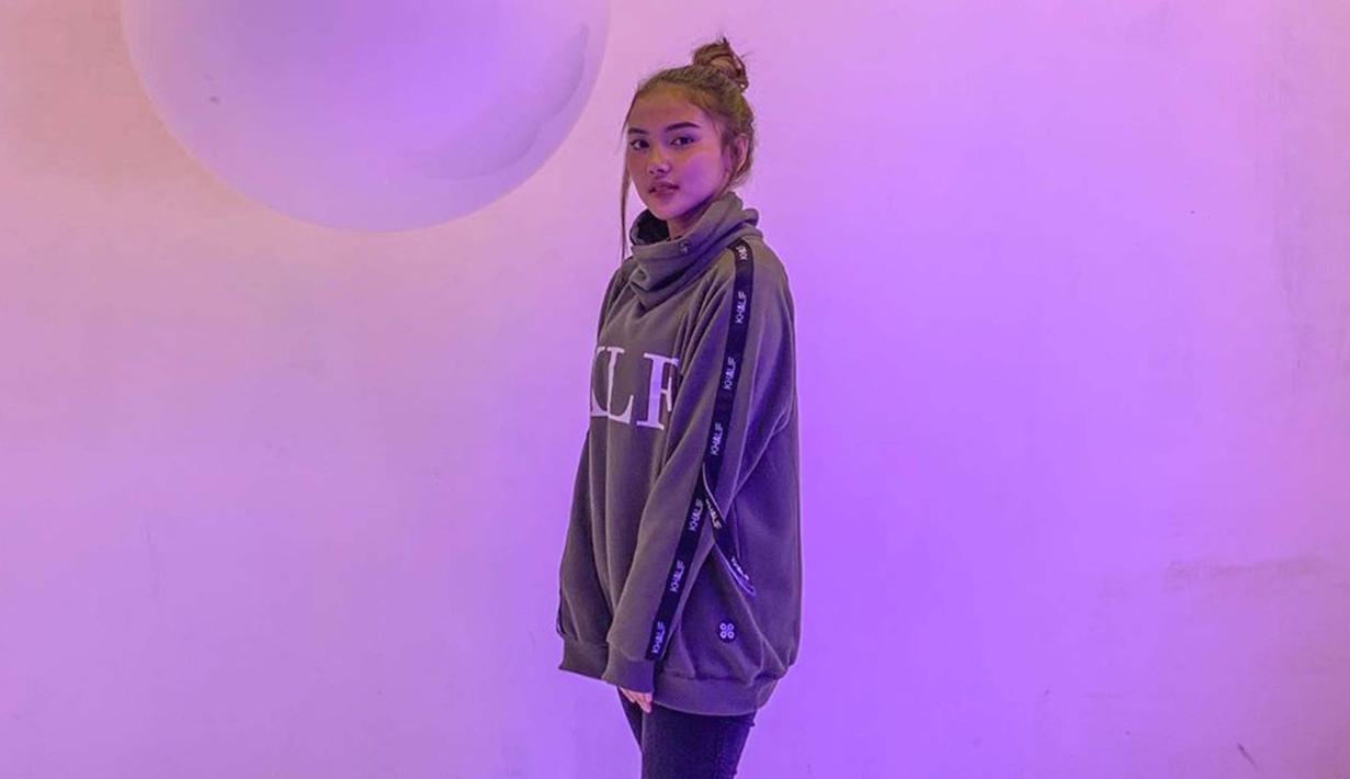 Meski tidak menjadi pemenang di The Voice Kids, Shakira menempati posisi 8 besar dan saat ini telah masuk label musik terkenal. (Liputan6.com/IG/@shakirajsmn)