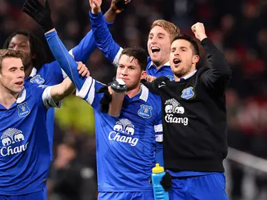 Untuk kali pertama sejak Agustus 1993, The Toffees pulang dari markasnya Manchester United dengan raihan tiga poin penuh. (AFP/Andrew Yatez)