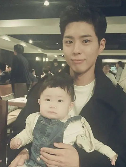 “Pertemuan penggemarnya itu akan menjadi pertemuan membanggakan untuk Park Bo Gum dan menjadi acara spesial,” ucap pihak agensi Park Bo Gum. (Instagram/Parkbogum)