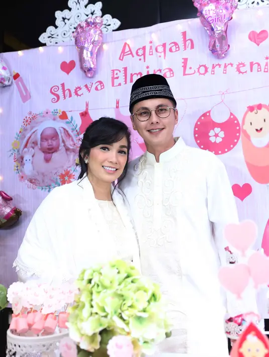 Di saat malam hari, anak bungsunya ini seringkali bangun dan minta susu. Untuk itu tak jarang Ussy meminta bantuan Andhika dan membangunkannya yang sedang terlelap. Rasa stress kerap menghampiri dan membuatnya menangis. (Nurwahyunan/Bintang.com)