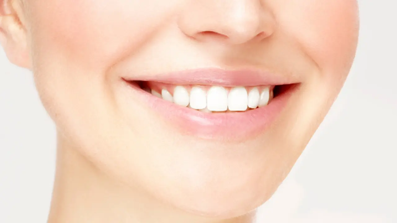 (c)shutterstock