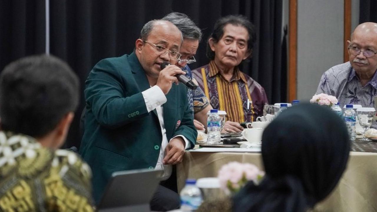 Ketua Umum PB IDI Moh. Adib Khumaidi