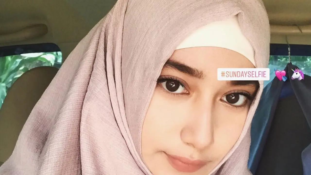 [Bintang] Cindy Fatika Sari
