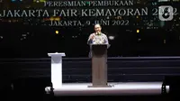 Gubernur DKI Jakarta Anies Baswedan menyampaikan sambutan saat pembukaan Jakarta Fair 2022 atau Pekan Raya Jakarta 2022 di Jakarta International Expo (JIExpo), Kemayoran, Jakarta, Kamis (9/6/2022). (Liputan6.com/Herman Zakharia)
