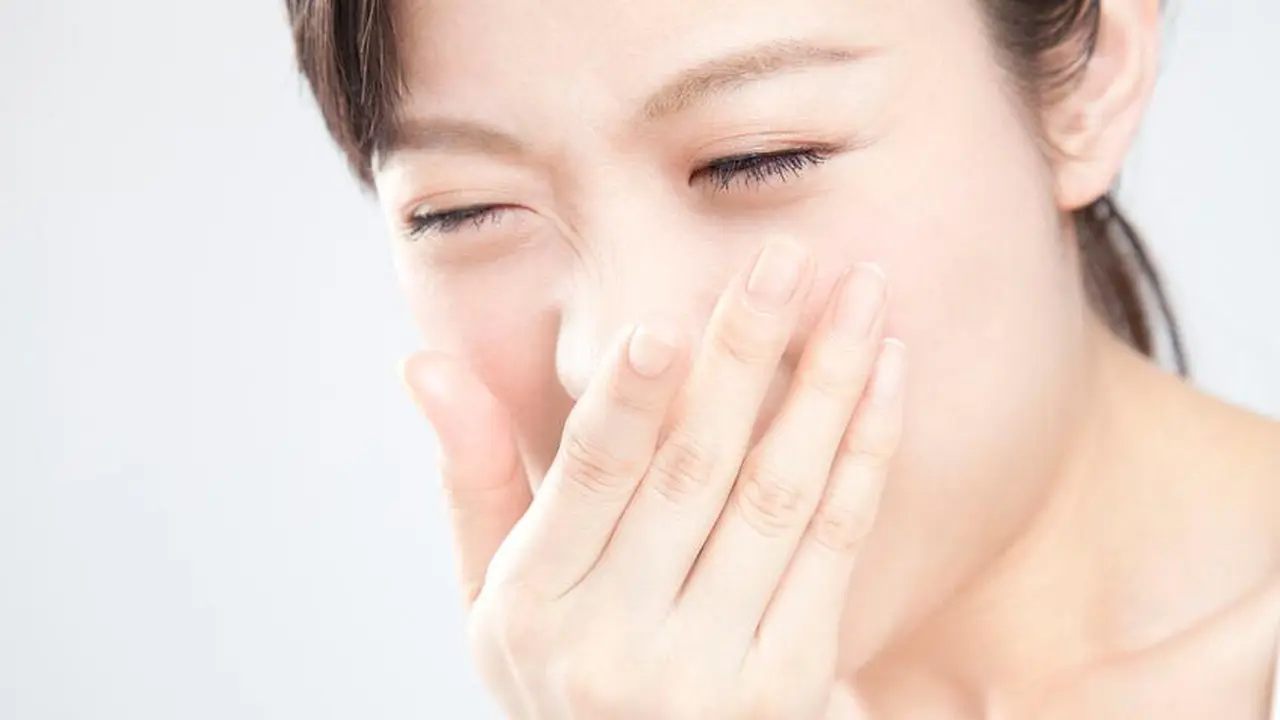 Keluar Urine Saat Batuk? Ini Penyebabnya