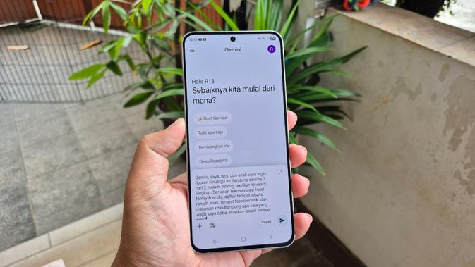 Masukkan prompt sesuai dan detail ke Gemini AI. (Liputan6.com/ Yuslianson)