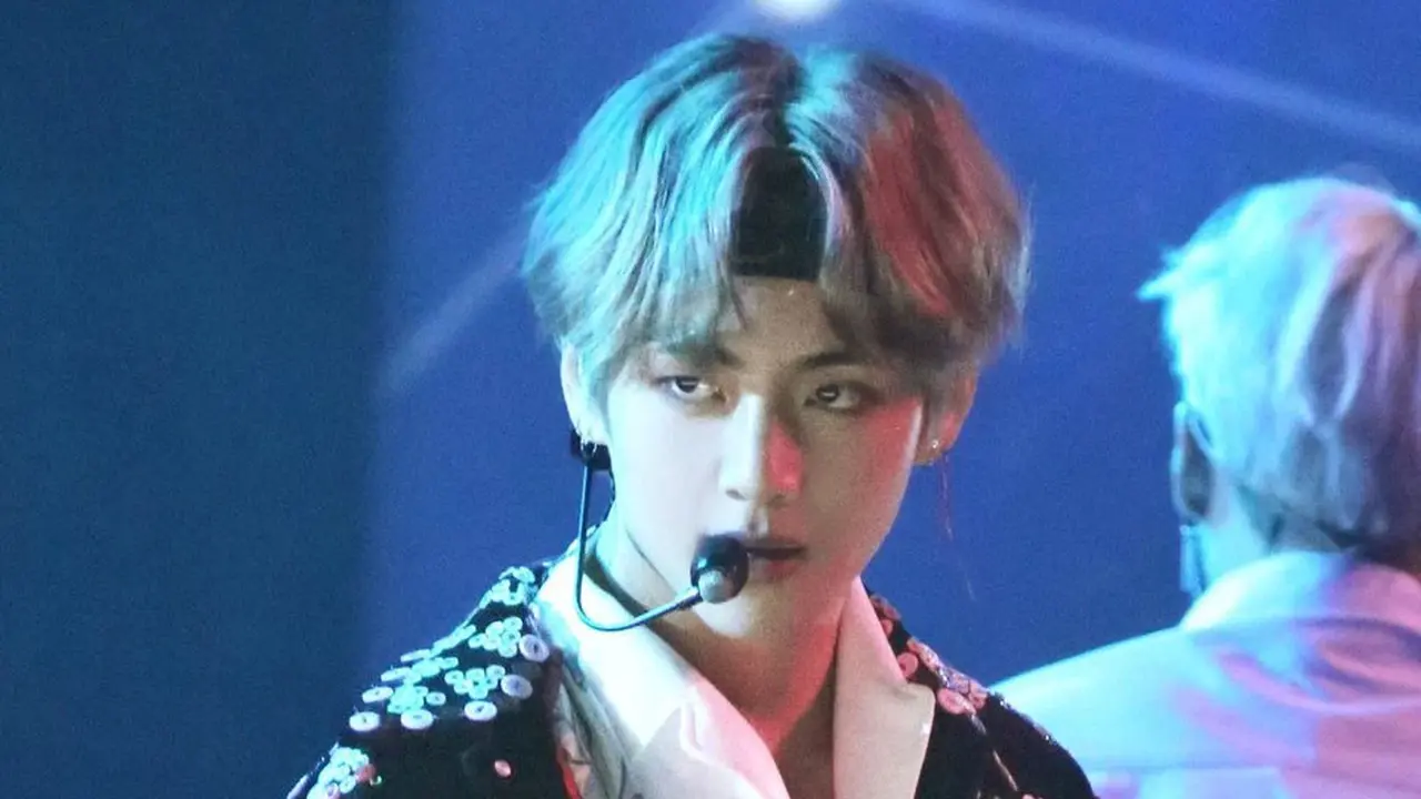 [Bintang] 8 Jaket Termahal yang Pernah Dikenakan oleh BTS