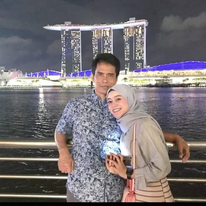 Lesti Kejora dan ayahnya, Endang Mulyana. (Foto: Dok. Instagram @ayah_kejora)