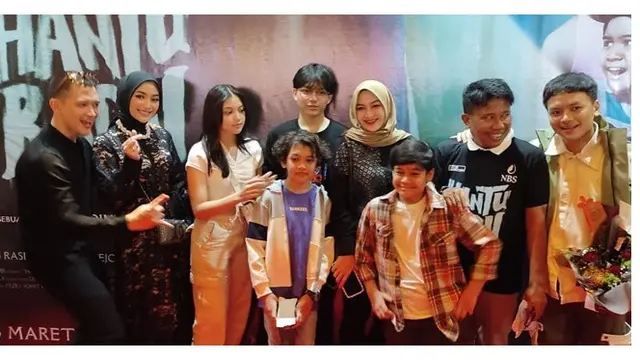 6 Potret Indriani Hadi Mantan Istri Sahrul Gunawan Bareng 3 Anaknya, Kompak Banget
