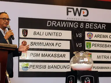 CEO Mahaka, Hasani Abdulgani memberikan keterangan usai menggelar Drawing 8 Besar Turnamen Piala Presiden 2015 di Jakarta, Jumat (11/9/2015). Babak 8 Besar Piala Presiden 2015 akan berlangsung pada 19 dan 26 September. (Liputan6.com/Helmi Fithriansyah)