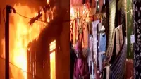 Puluhan rumah di Jalan Selamet Royadi, Samarinda terbakar, hingga pameran kain tenun Nusantara di Museum Aditiawarman Padang.