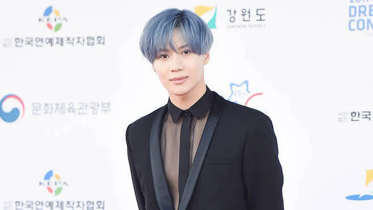 [Bintang] Bawakan Hypnosis, Taemin SHINee Teteskan Air Mata