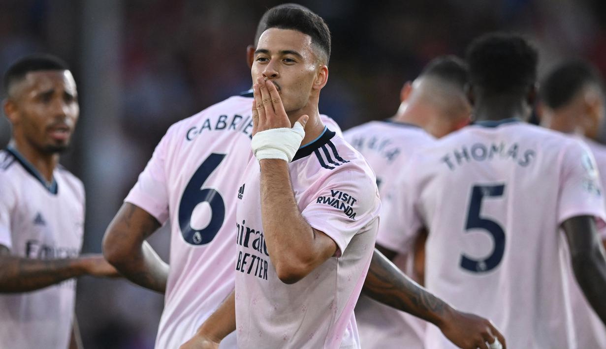 Arsenal langsung turun dengan kekuatan penuh. Trio Gabriel juga dimainkan sejak awal laga. Gabriel Martinelli, salah satu dari trio Gabriel sukses memecah kebuntuan Arsenal. (AFP/Justin Tallis)