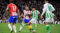 Girona sempat unggul lewat gol Artem Dovbyk pada menit ke-39. (CRISTINA QUICLER / AFP)