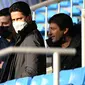 Presiden PSG Nasser Al-Khelaifi bersama pelatih Mauricio Pochettino dan direkrut olahraga Leonardo menghadiri sesi latihan di Stadion Santiago Bernabeu, Madrid, Selasa (8/3/2022), menjelang pertandingan leg kedua babak 16 besar Liga Champions melawan Real