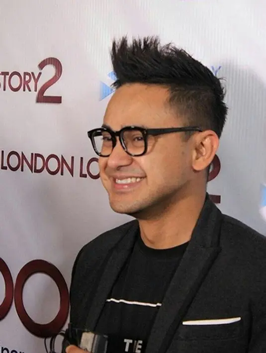 Ramzi salah satu yang dikenal dekat dekat dengan Rina Nose. Kedekatannya terlihat lantaran membawakan salah satu acara televisi bersama Irfan Hakim. (Instagram/ramzi.avi)