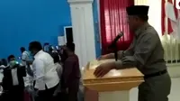 Polri membubarkan acara silaturahmi akbar yang digelar KAMI di Graha Jabal Nur dan Gedung Juang 45 Surabaya. (Liputan6.com)