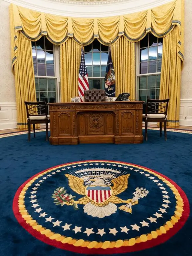 Dekorasi Baru Ruang Oval Kantor Presiden AS Joe Biden. (AP Photo)